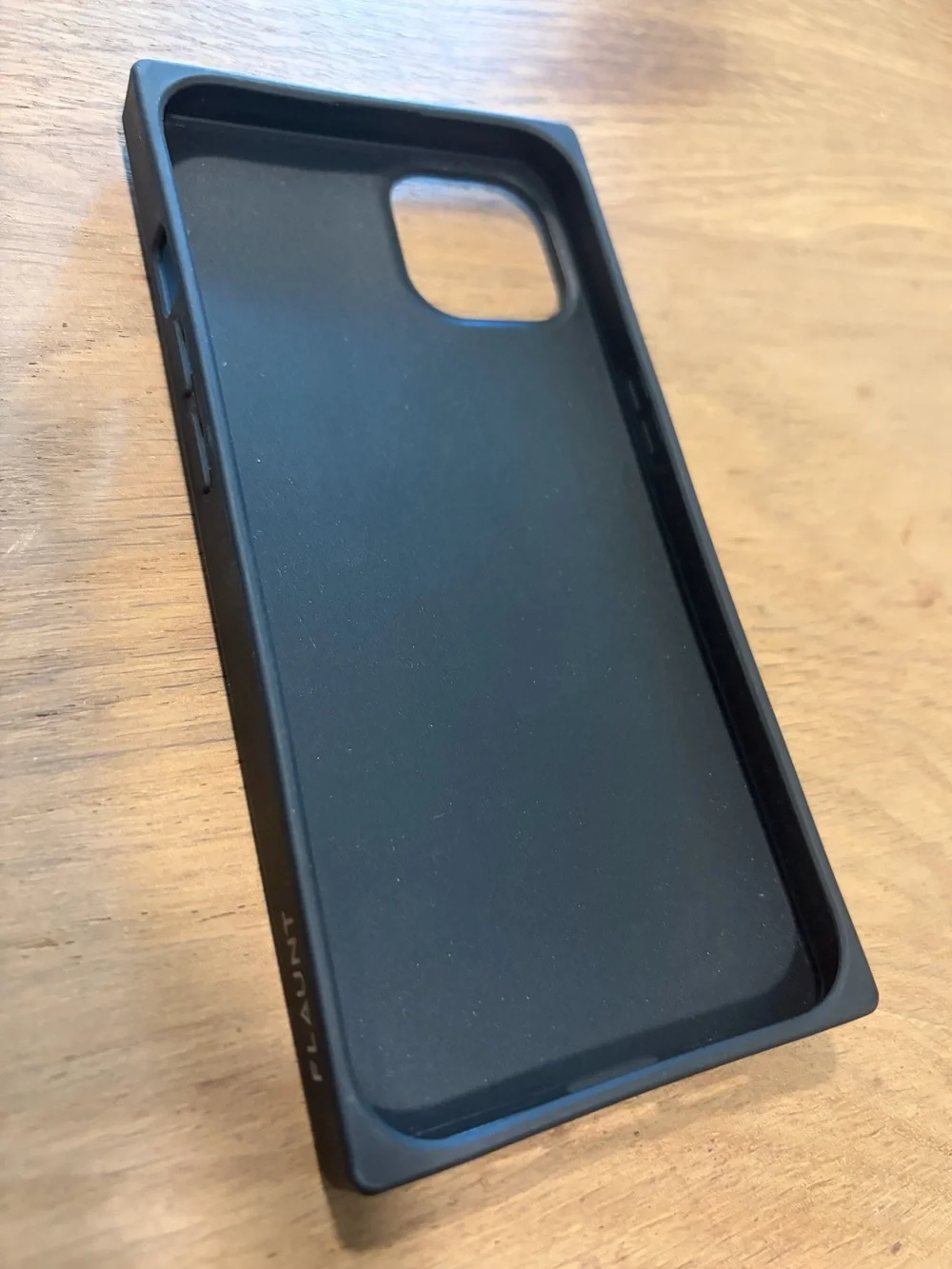 ✨Flaunt SQUARE Matte Navy iPhone 17e/16e/14/13 Case
